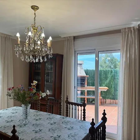 Adosado En Nantes Holiday home