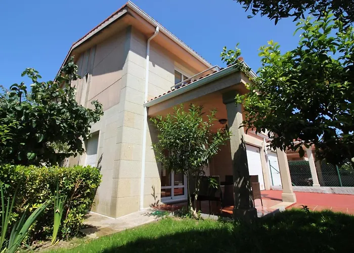 Adosado En Nantes Sanxenxo