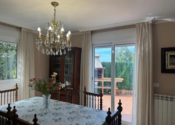 Adosado En Nantes Vakantiehuis